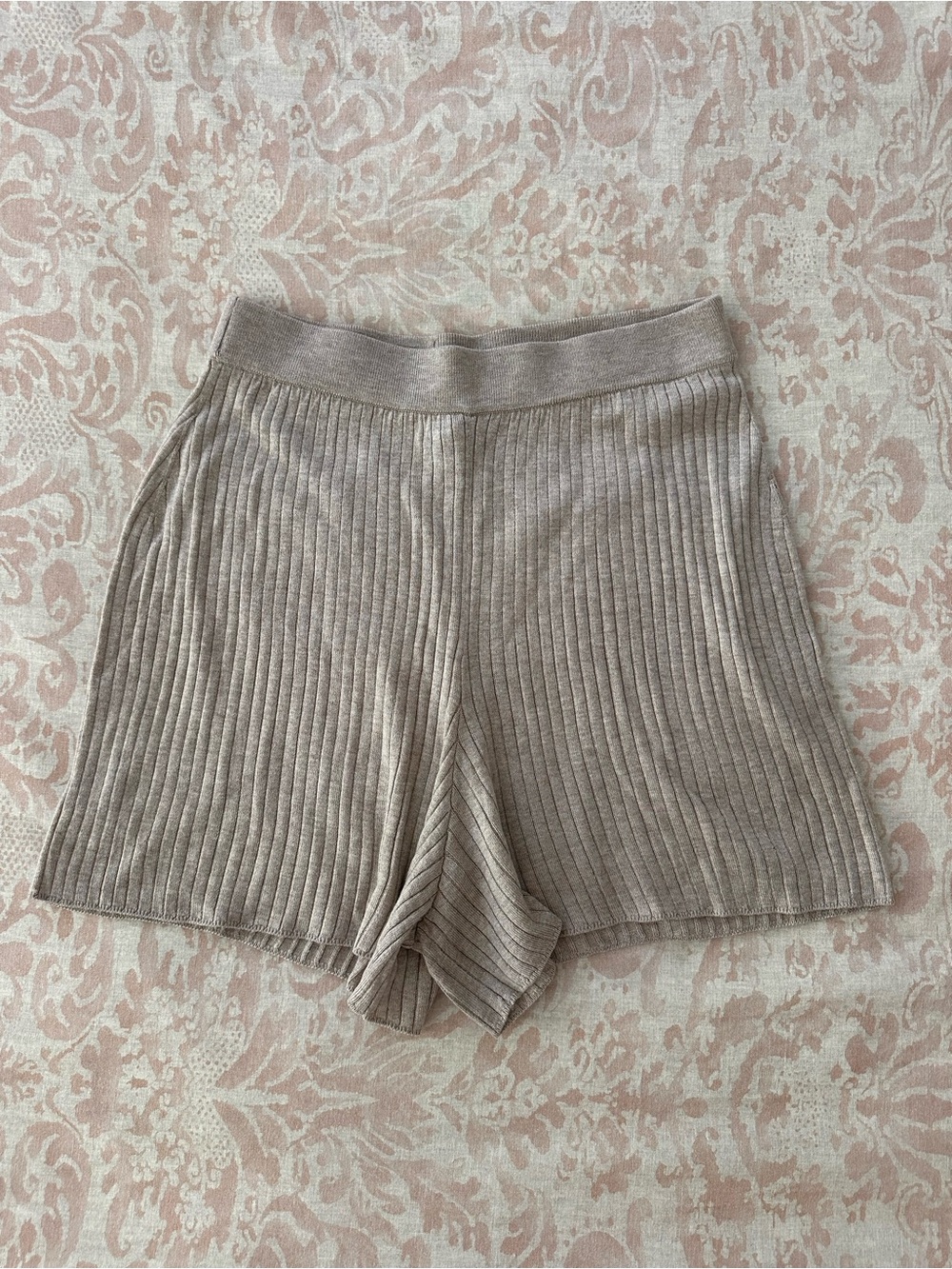 H&M Ribbed Lounge Shorts in Taupe Beige